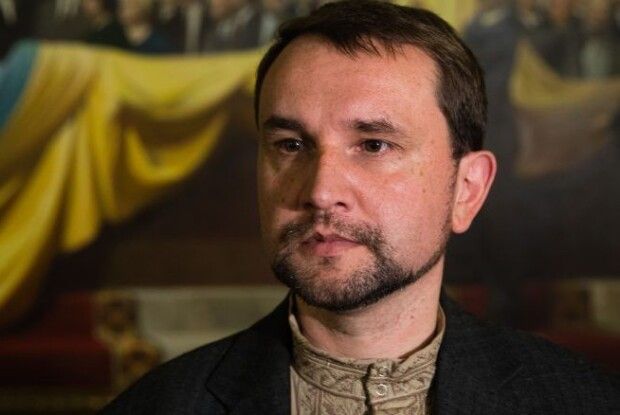 Володимир В’ятрович про Великий Герб: «Домальовувати до тризуба нічого не треба!»