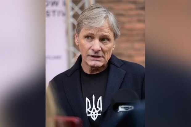 Зірка «Володаря перснів» надягнув футболку з тризубом