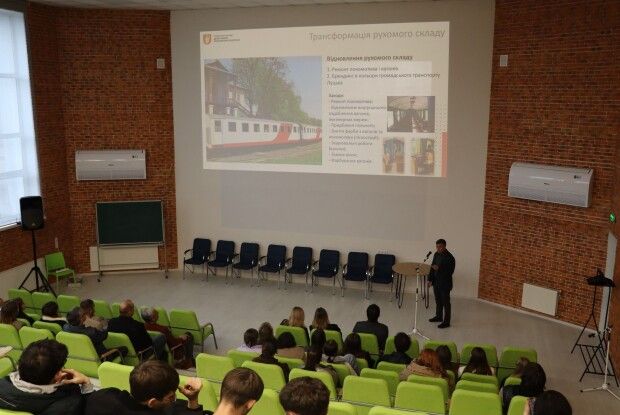 Луцька міськрада залучила студентів до порятунку історичної дитячої залізниці