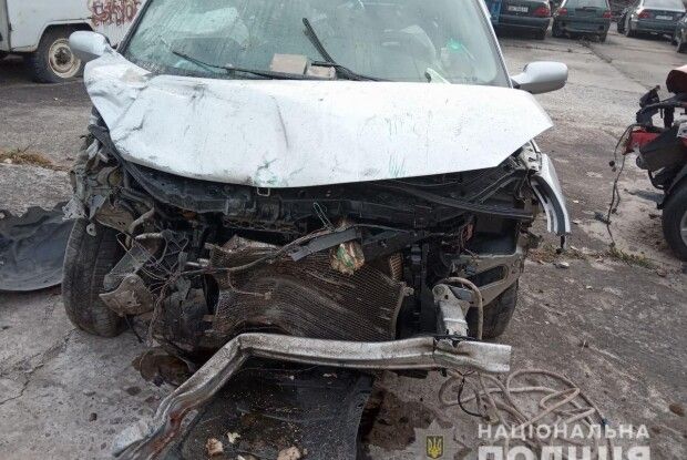 Викрав авто і спричинив ДТП: на Рівненщині п’яний чоловік в’їхав у стіну (Фото)