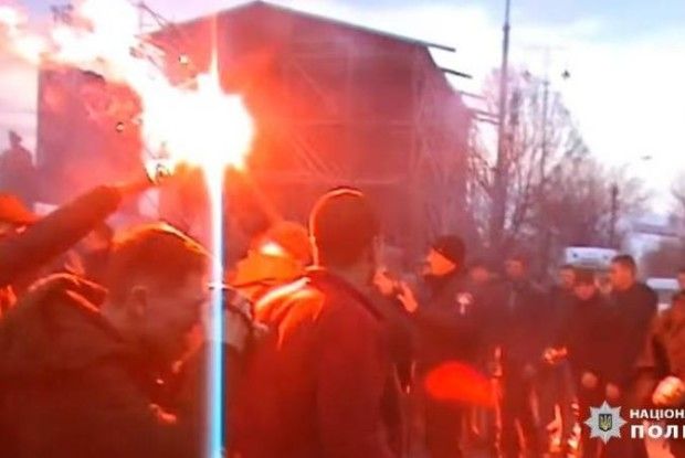 Сутички Нацкорпусу і поліції в Черкасах: до лікарні звернулись 22 правоохоронці, 19 ушпиталено