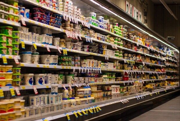Назвали найбільш небезпечні продукти із супермаркету, від яких варто відмовитися