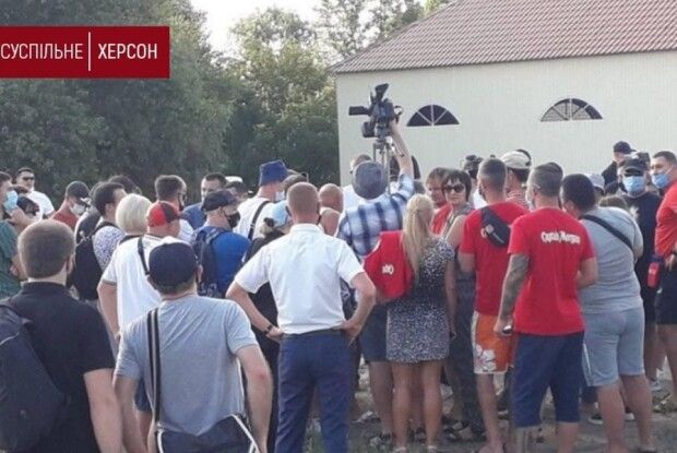 Власники нічних клубів зібралися перекрити міст на знак протесту 