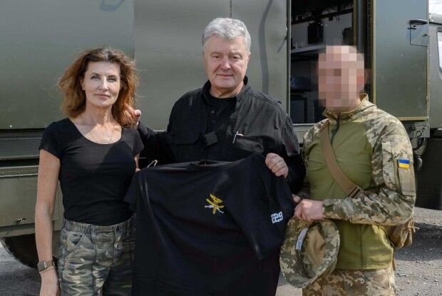 «Здатні протидіяти російському РЕБу»: Порошенко передав 10-му армійському корпусу комплекс «Посейдонів» (Відео)