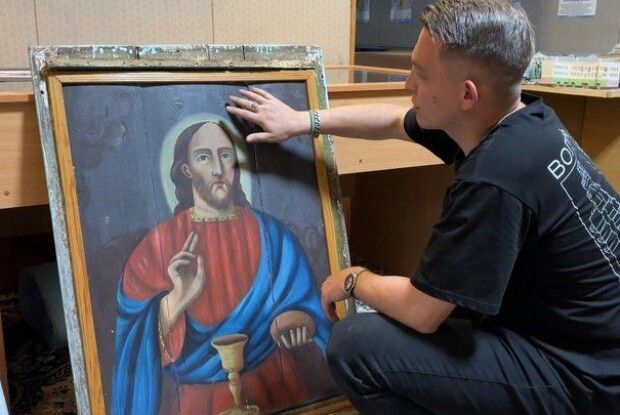На Волині під іконою «Хлібний Спас» ХІХ століття знайшли ще два зображення (Відео)