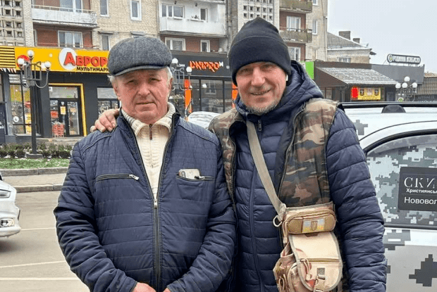 Волинянин передав свій автомобіль військовим