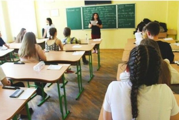 В Україні з 1 вересня відновиться навчальний процес: назвали умову