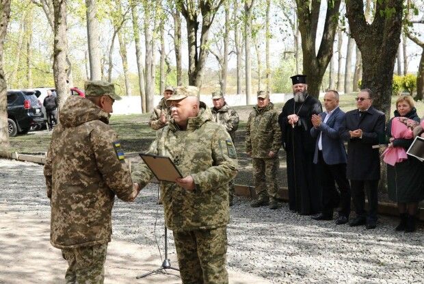 На Волині нагородили прикордонників та відкрили пам’ятник загиблим воїнам (Фото)