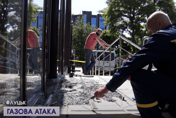 Клієнтський центр Волиньгазу облили смердючою рідиною