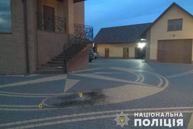 Волинянину, котрий кинув вибуховий пристрій на подвір'я депутата обласної ради, загрожує до 12 років позбавлення волі