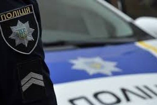 Волинські поліцейські показали, як наздоганяли порушника, який їздив без номерів, а потім намагався дати хабаря (відео)