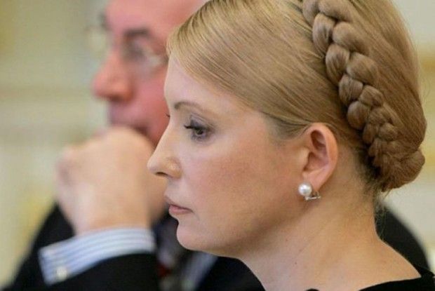 «В один ряд із Тимошенко можна поставити лише Азарова»*