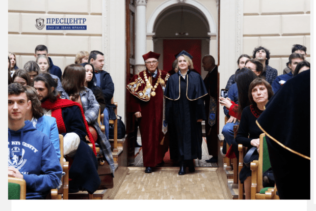 Уродженка Волині отримала звання почесної докторки Львівського університету