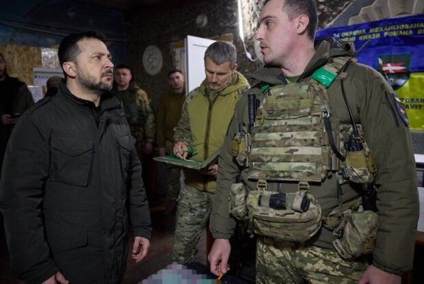 Президент відвідав волинських бійців на передовій та вручив їм нагороди (Відео)