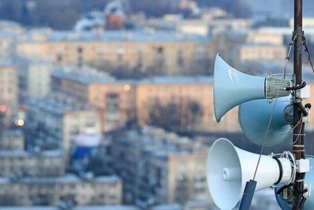 По всій території України – повітряна тривога: ворог запустив ракети з росії 