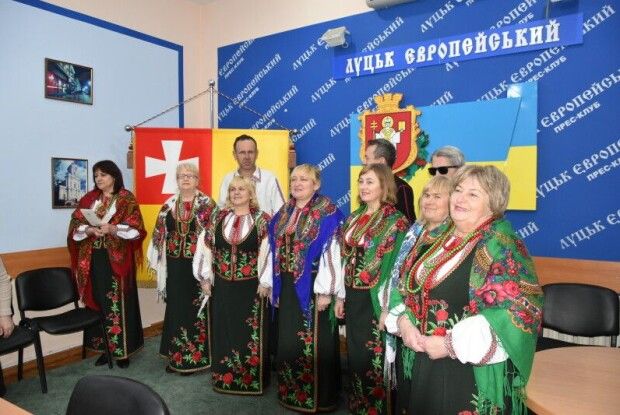 У Луцькій міській раді звучали колядки