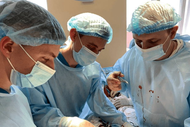 Ковельські медики врятували чоловіка, який міг залишитися без ноги