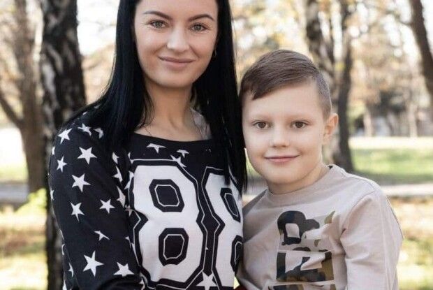 Збиралися виїжджати, але син потрапив до лікарні: росіяни вбили матір із дитиною 