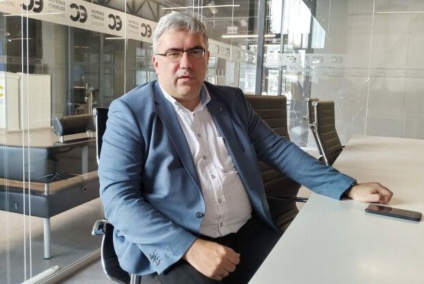 «А ваш Порошенко!..» – це єдиний аргумент, який залишився у адептів Зе-команди