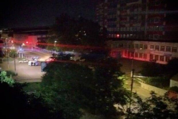 В окупованому Мелітополі пролунав вибух: попередньо - горить будівля сервісного центру МВС, яку захопили рашисти