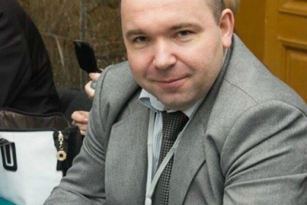 У Чернівцях викладач склав ЗНО, щоб зрозуміти, як допомогти дітям  