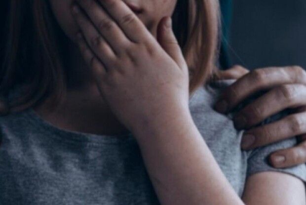 Жителя Луцького району засудили за зґвалтування 12-річної доньки 