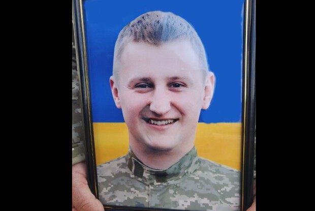 Волинь попрощалася  зі снайпером, якого півтора року вважали зниклим безвісти