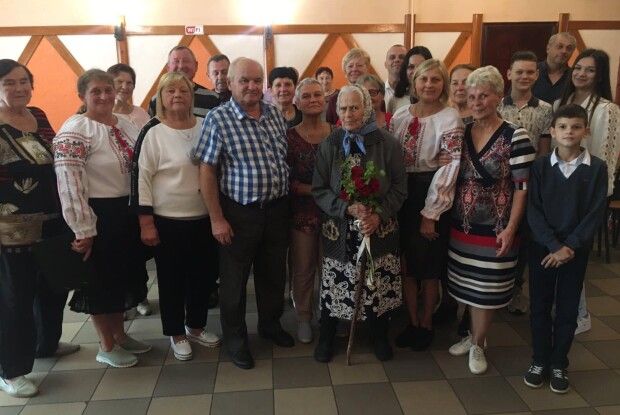 У селищі на Волині двох довгожительок привітали з особистим святом