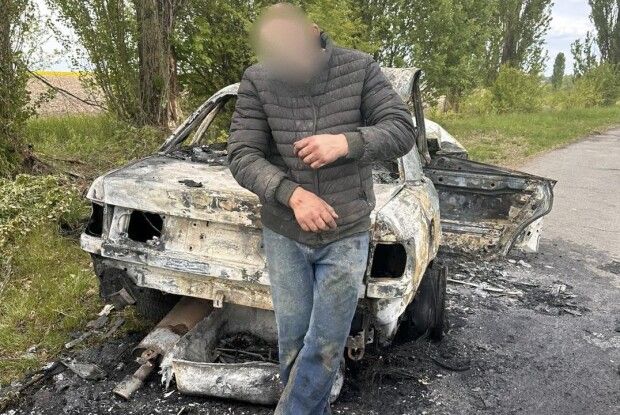 Волинянин залишив на дорозі палаючий автомобіль і втік у поле