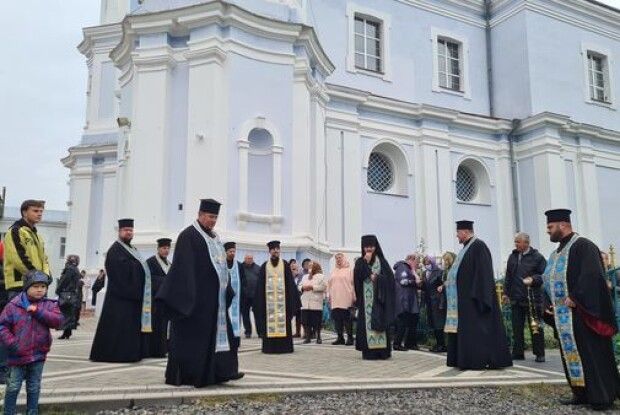 Як у волинському місті зустрічали чудодійні ікони (Фото)