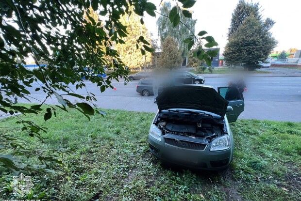 У Луцьку нетверезий водій п’яним виїхав з двору і одразу ж потрапив в аварію