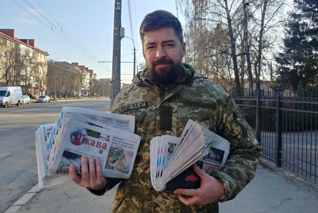 Утікайте, москаляки, бо вас розчавить той, хто «подужав» дві відрі горіляки! (Відео)