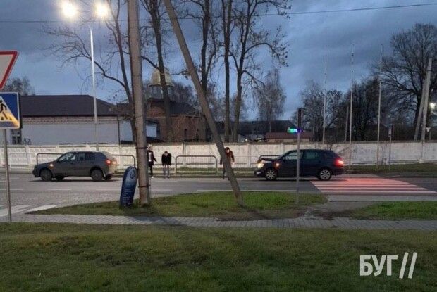 У ДТП на Волині не розминулися дві автівки