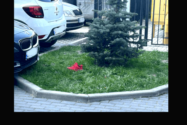 У Рівному 15-річний підліток піднявся ліфтом на 8-й поверх і стрибнув донизу...