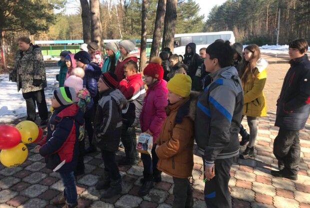 Діти з прифронтової Авдіївки приїхали на Рівненщину