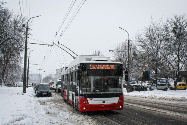 У Луцьку чотири тролейбусні маршрути тимчасово змінили рух