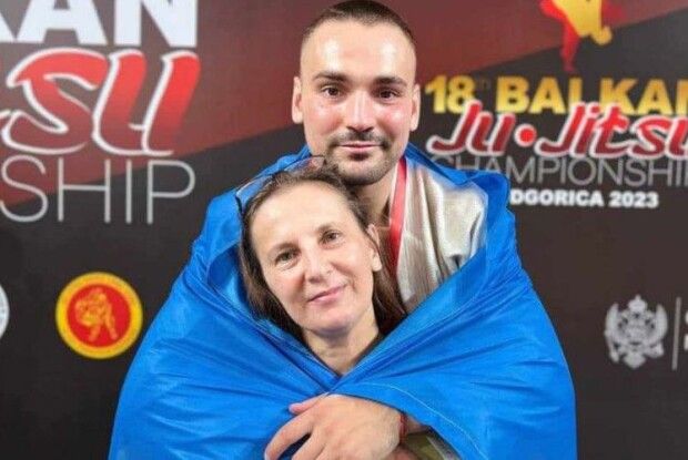 Лучанка чекає з фронту чоловіка і двох синів