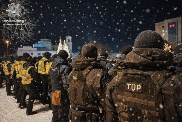 У новорічну ніч волинські патрульні опрацювали пів сотні викликів