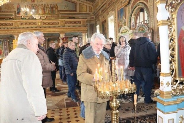 У місті над Лугою пом'янули загиблих військових (Фото)