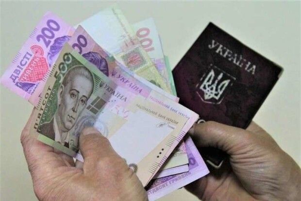 Прем'єр-міністр заявив, що через 15 років Україна не зможе виплачувати пенсії
