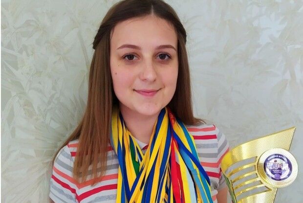 Дев’ятирічна маневичанка стала щасливим талісманом для футболіста збірної Швеції