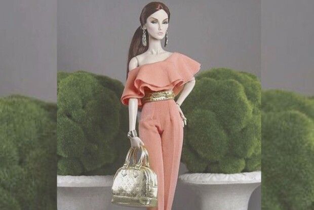 Майстер-клас для наймолодших: одягаємо Барбі