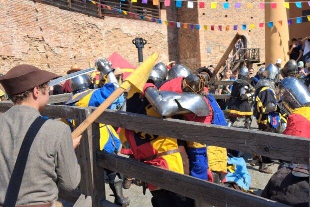 День другий: Луцьк запрошує на благодійний лицарський турнір (Фото)