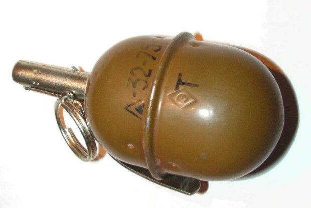 Каштан знає, від кого летять гранати?