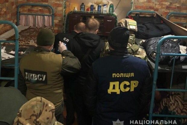 На Рівненщині ділки налагодили канал постачання наркотиків у колонію, їх судитимуть