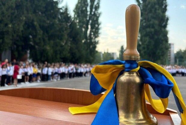 У Луцькій громаді перший дзвоник пролунав для 2 373 учнів