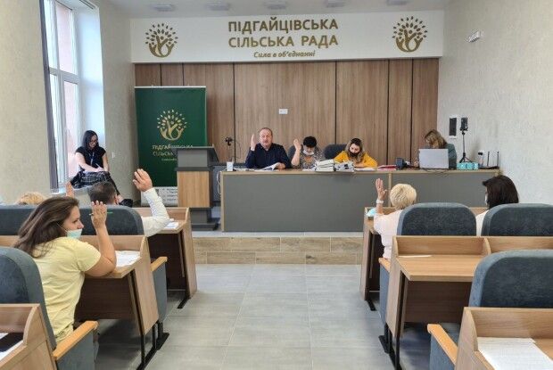 Чи збільшать премії керівникам освітніх закладів Підгайцівської громади