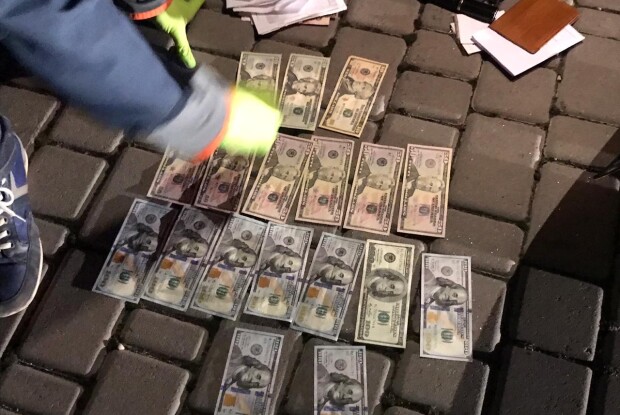 Керівник міжрегіонального управління Мін’юсту щомісяця «знімав» побори (Фото)