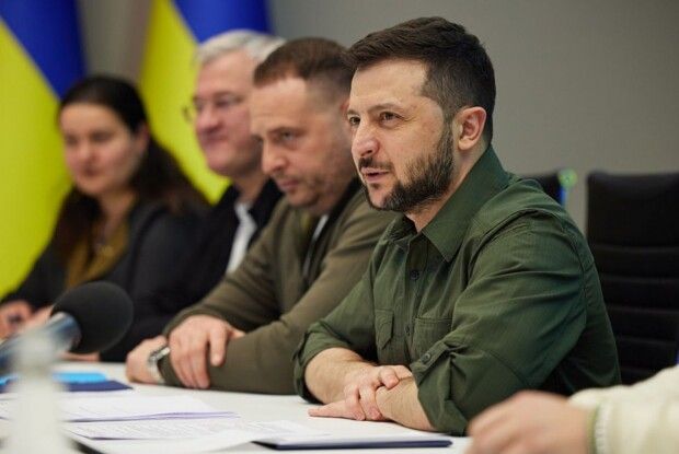 Навіть «свої люди» в українській політиці радять Зеленському звільнити Єрмака