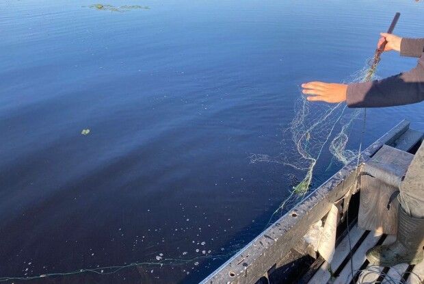 У водоймах нацпарку на Волині вилучили заборонені знаряддя лову